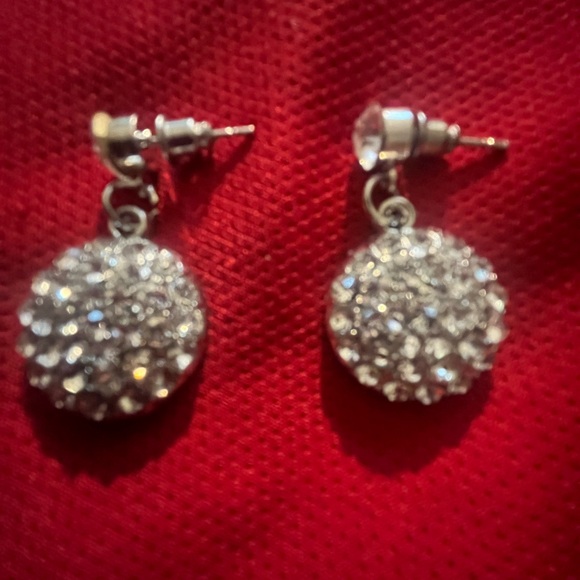 Silver Tone Crystal Accents - Round Dainty Delicate Pierced Earrings NWT - Picture 1 of 3
